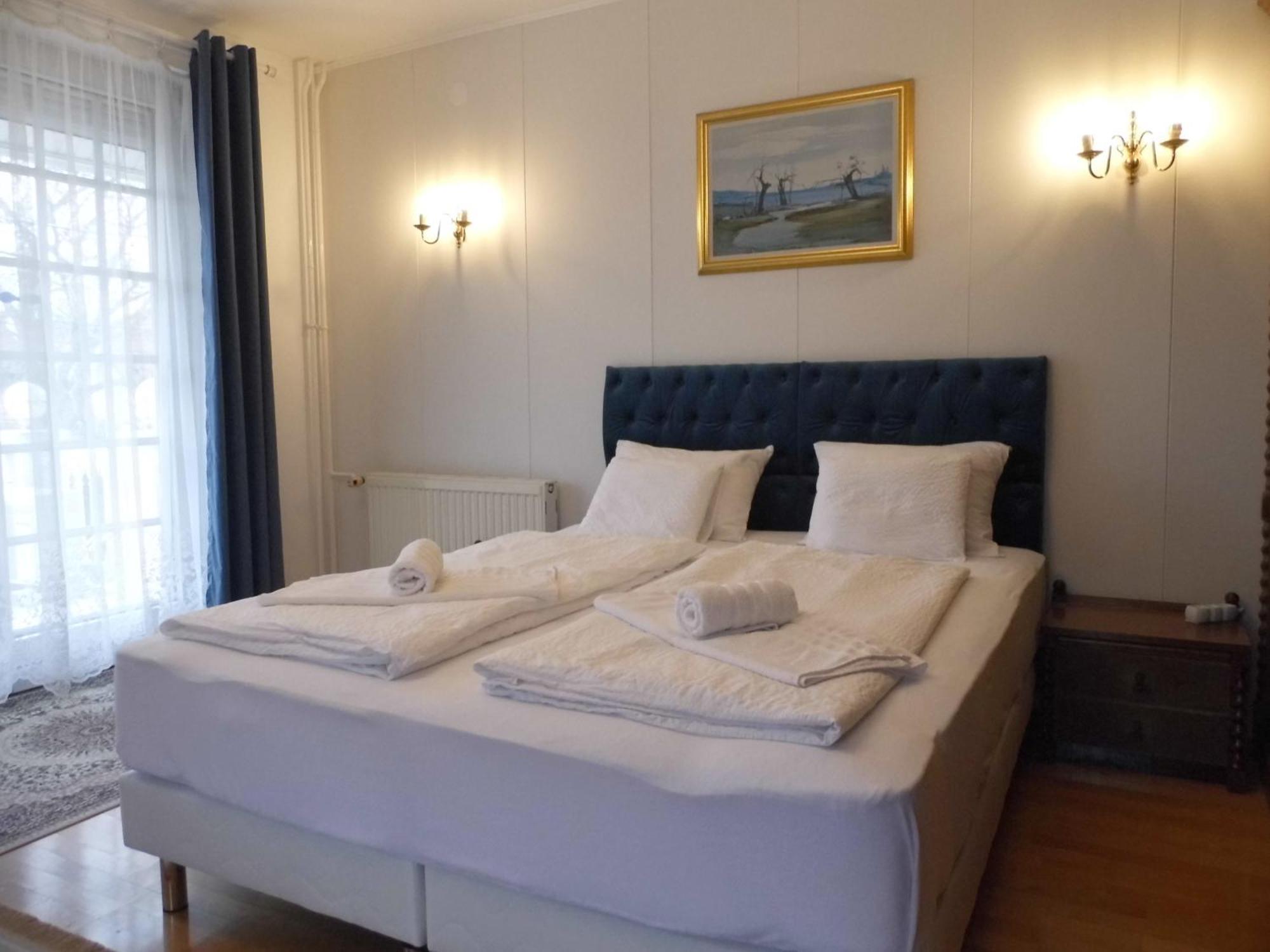 Millennium Villa Keszthely Bilik gambar